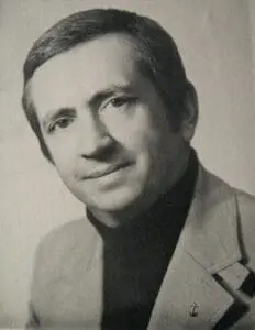 3 Kỹ Năng Đọc: Tìm Hiểu Về Scanning, Skimming, và Phương Pháp Jigsaw 15 frank smith psycholinguist 2847473a efe8 4f2b 8333 9f598a3840f resize 750