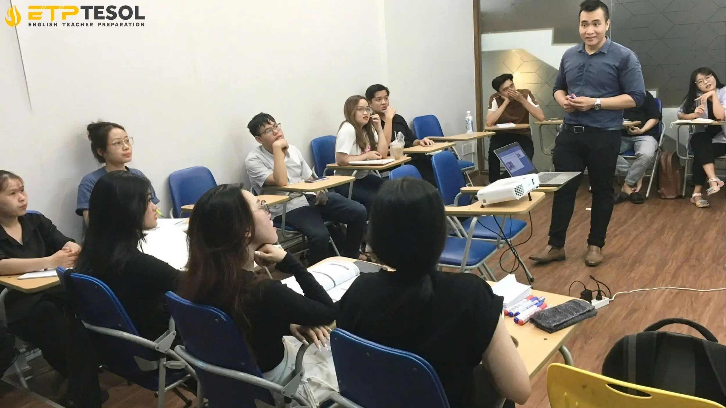 Khóa Học TESOL Quốc Tế - Chứng Chỉ Chuẩn, Cơ Hội Toàn Cầu 4 Hình ảnh học viên tham gia khóa học Tesol quốc tế tại ETP Tesol