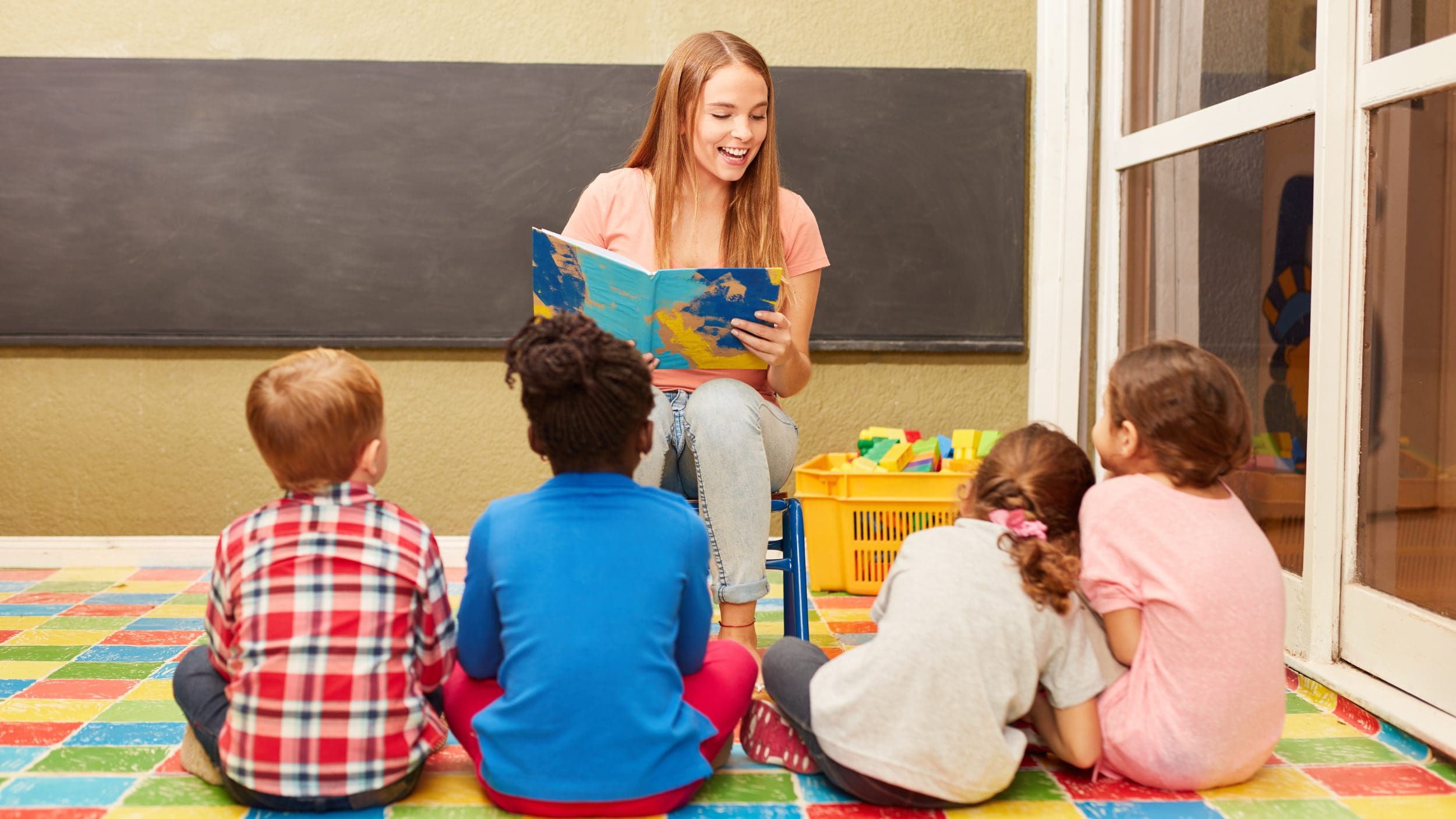Jigsaw Reading là gì? Phương pháp đọc hiểu nhóm hiệu quả trong dạy học tiếng Anh 2 