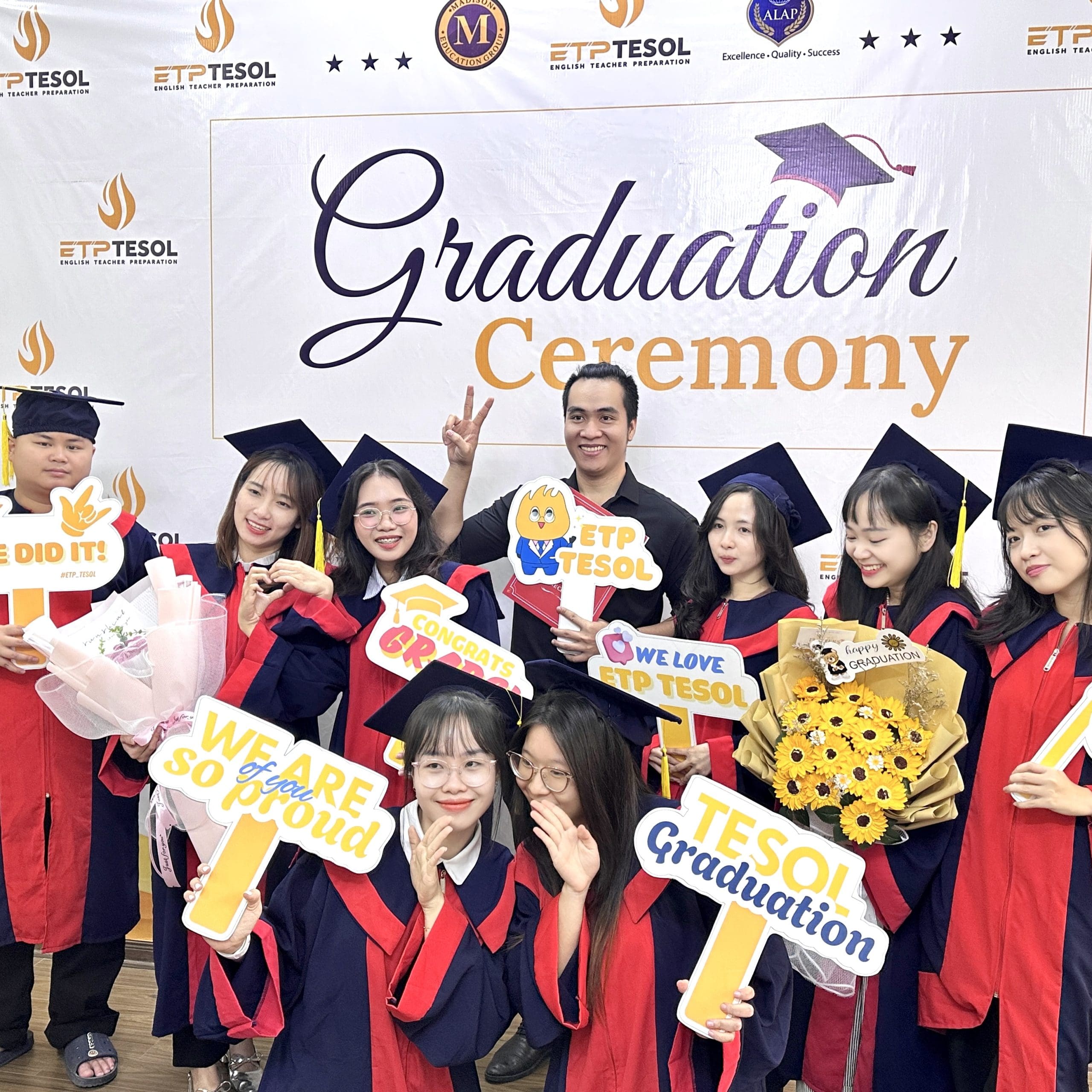 Tuyển dụng đội ngũ giáo viên có bằng TESOL là yếu tố sống còn khi mở trung tâm tiếng Anh